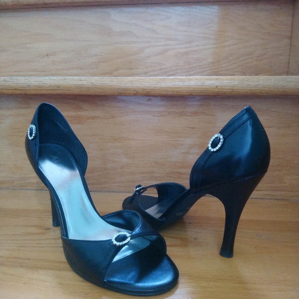ALDO women's black heels sandals - Picture 2 of 6